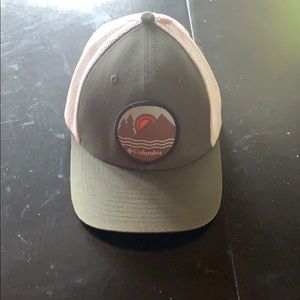 Columbia Fitted Hat